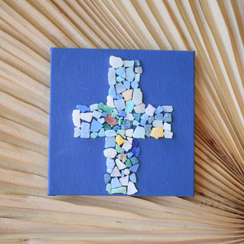 Microplastic Cross Art [ki-ele]